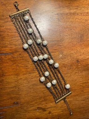 Multi-Strand Faux Pearl Bracelet Vintage Brass-Toned Chain